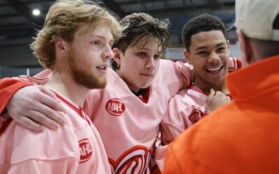 Rhinos split with Warriors, 11-2 in Game 2